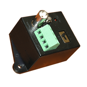  receives signals from a camera (not included) via BNC connector and outputs an amplified signal to a terminal block for twisted pair cable connection